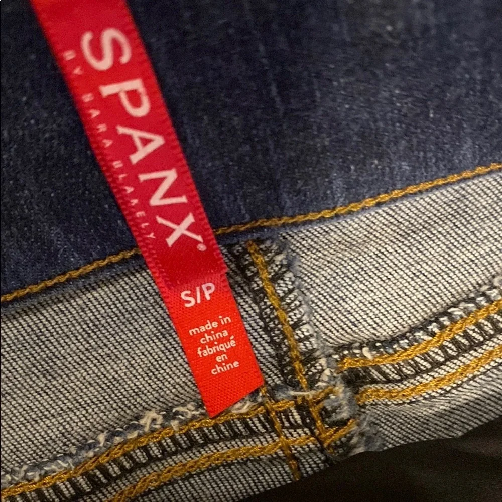 SPANX built shaping
